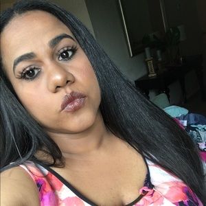 Meet your Posher, Anneris